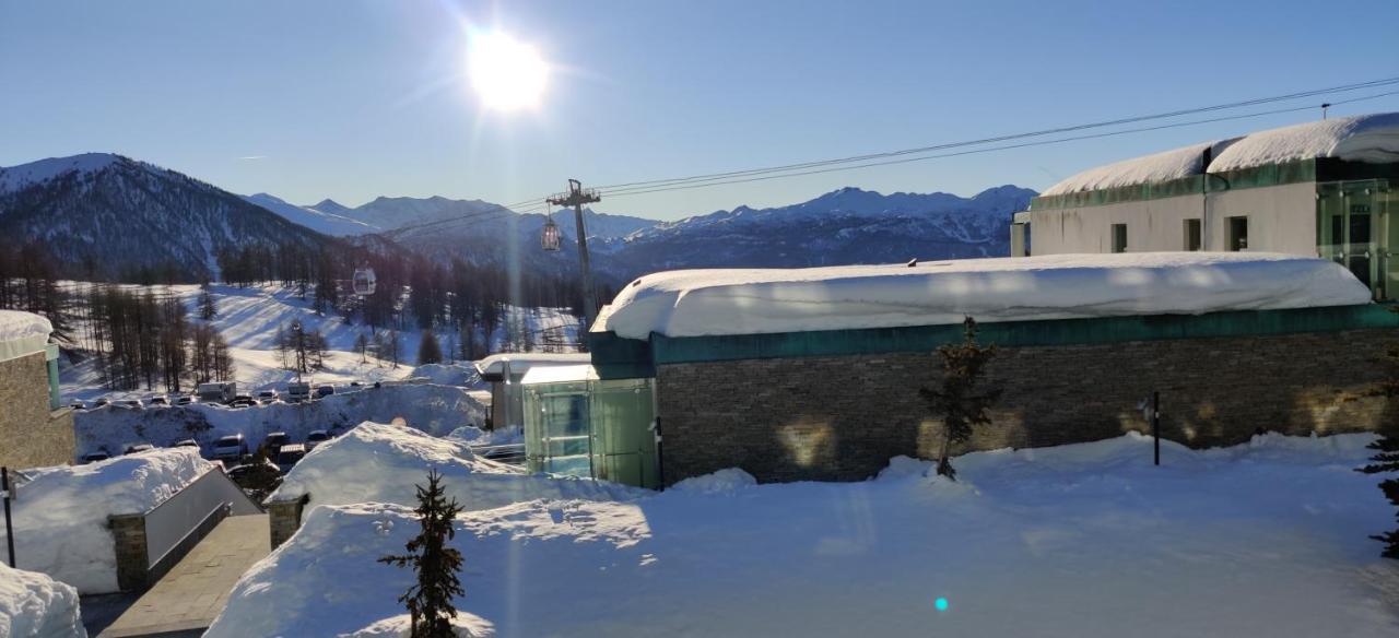 Teleo Vacanze - Villaggio Olimpico Di Colle Sestriere Kültér fotó