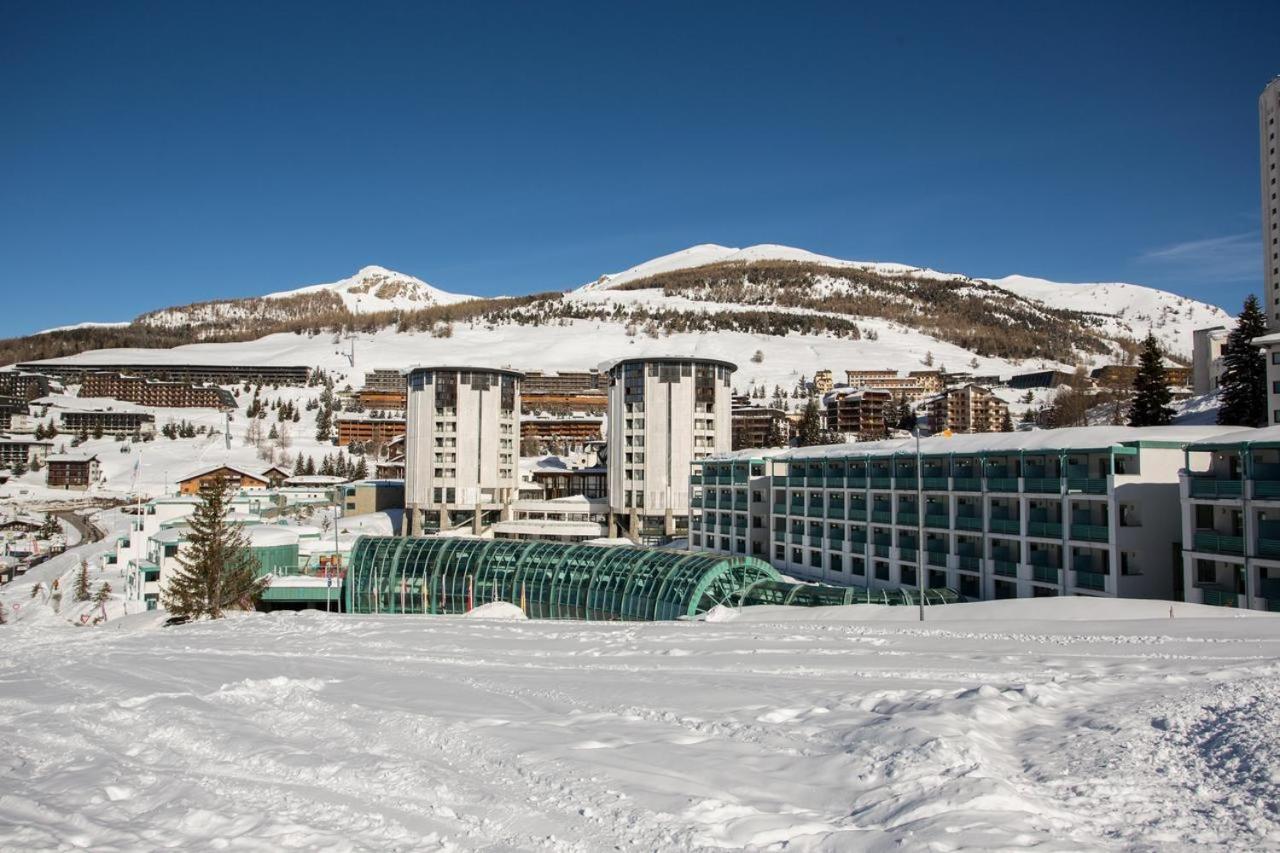 Teleo Vacanze - Villaggio Olimpico Di Colle Sestriere Kültér fotó