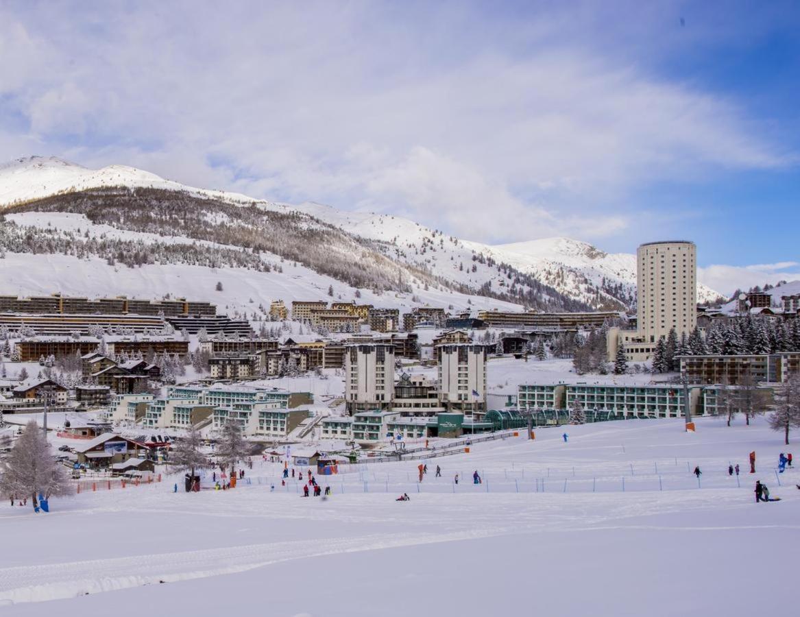 Teleo Vacanze - Villaggio Olimpico Di Colle Sestriere Kültér fotó