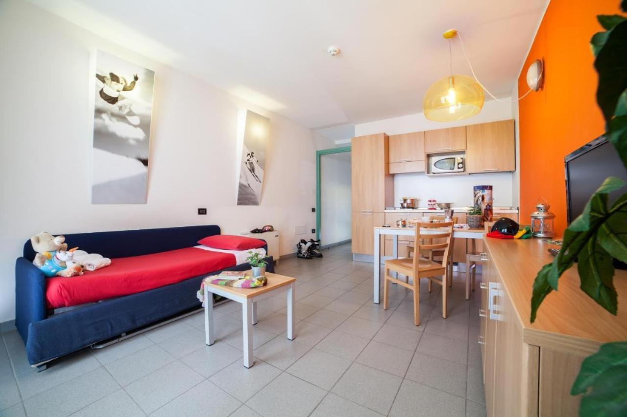 Teleo Vacanze - Villaggio Olimpico Di Colle Sestriere Kültér fotó