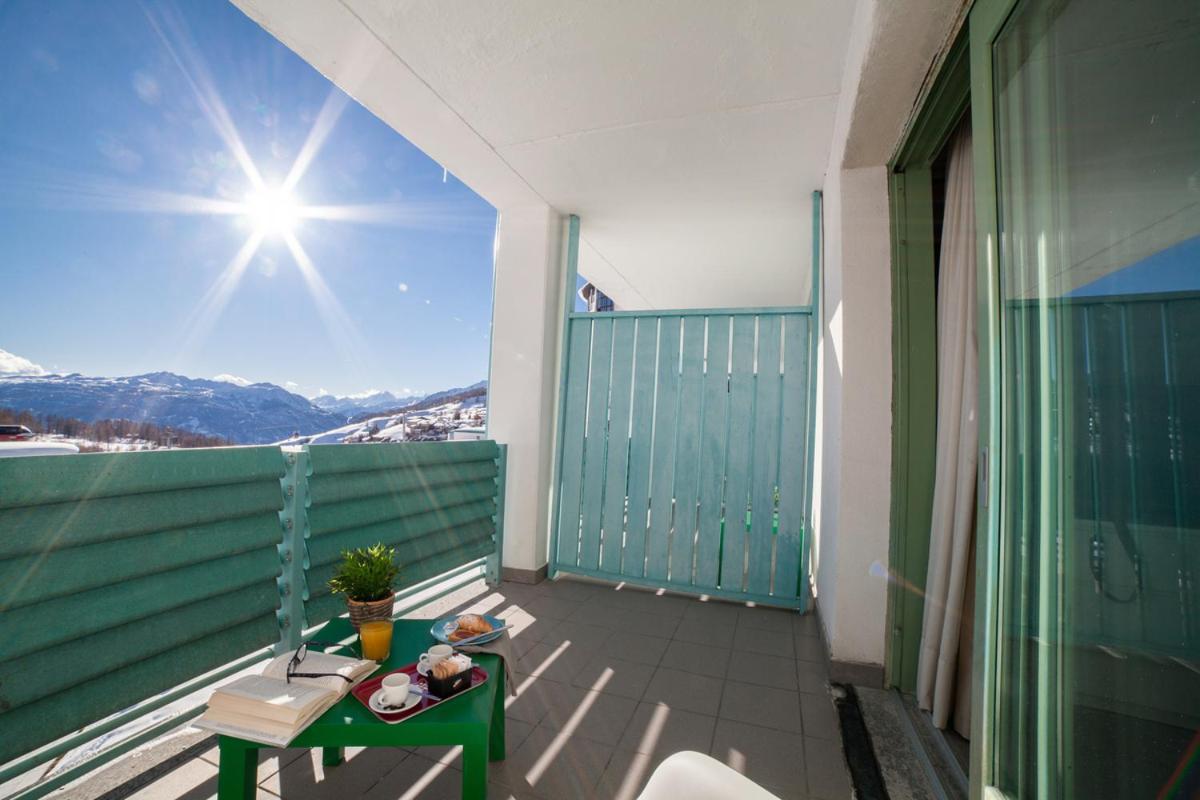Teleo Vacanze - Villaggio Olimpico Di Colle Sestriere Kültér fotó
